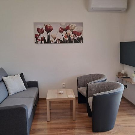 Apartmany Rubin Nesvady Экстерьер фото