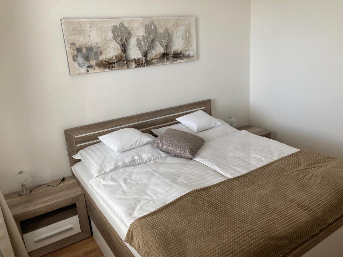 Apartmany Rubin Nesvady Экстерьер фото