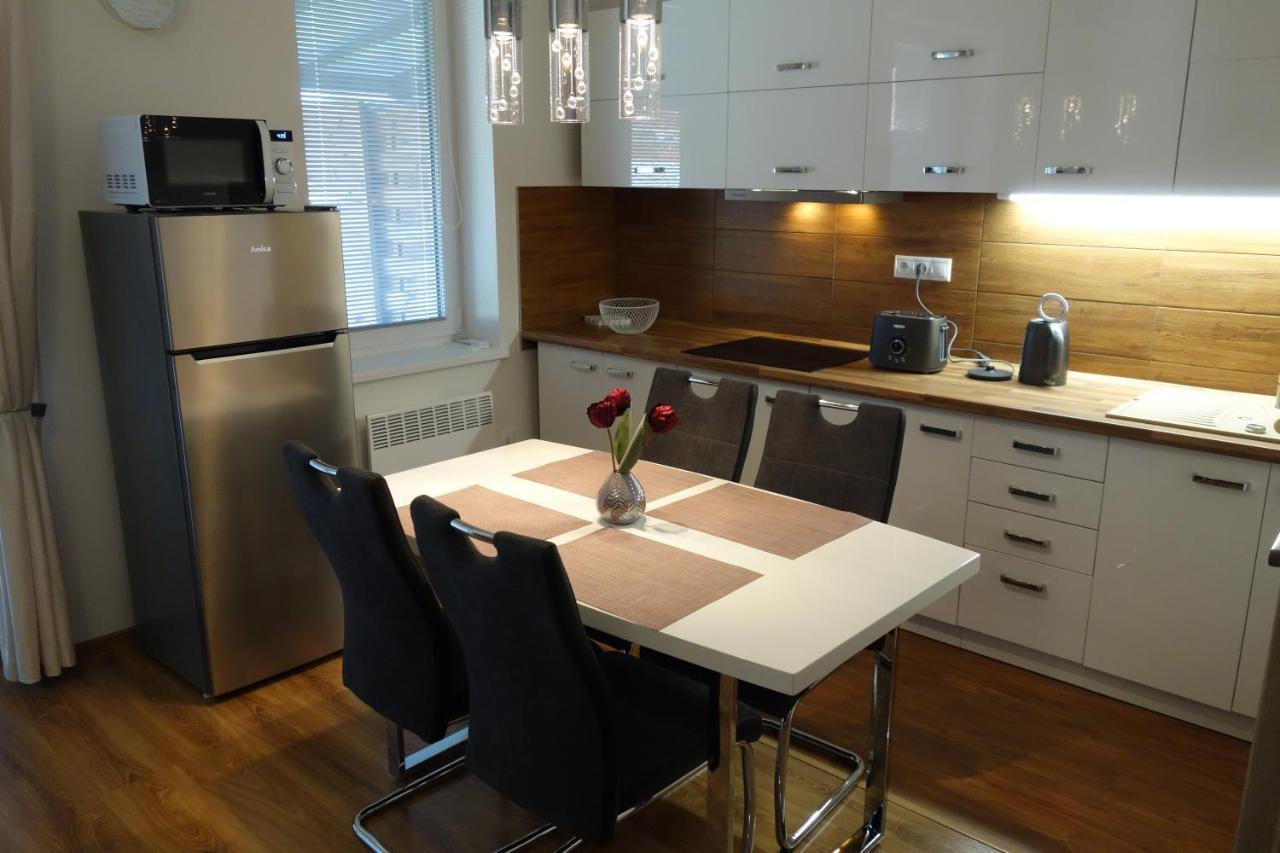 Apartmany Rubin Nesvady Экстерьер фото