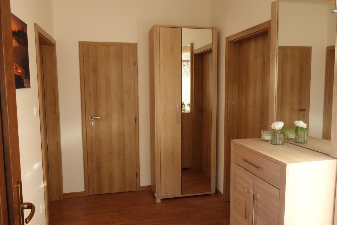 Apartmany Rubin Nesvady Экстерьер фото