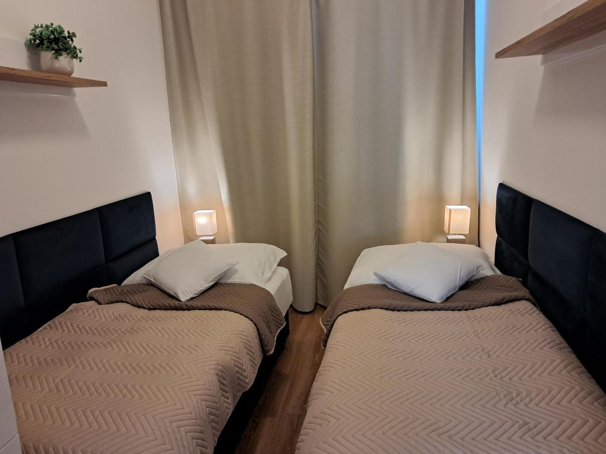 Apartmany Rubin Nesvady Экстерьер фото