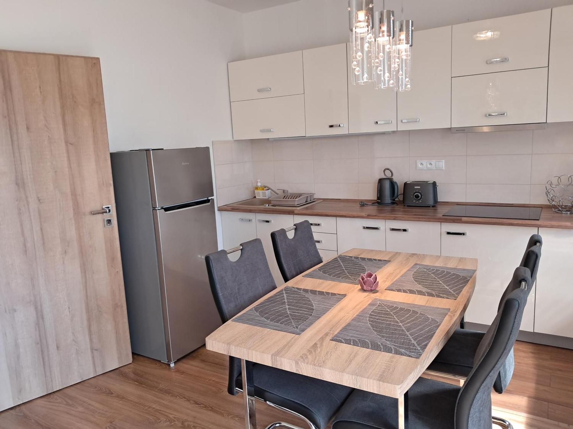 Apartmany Rubin Nesvady Экстерьер фото