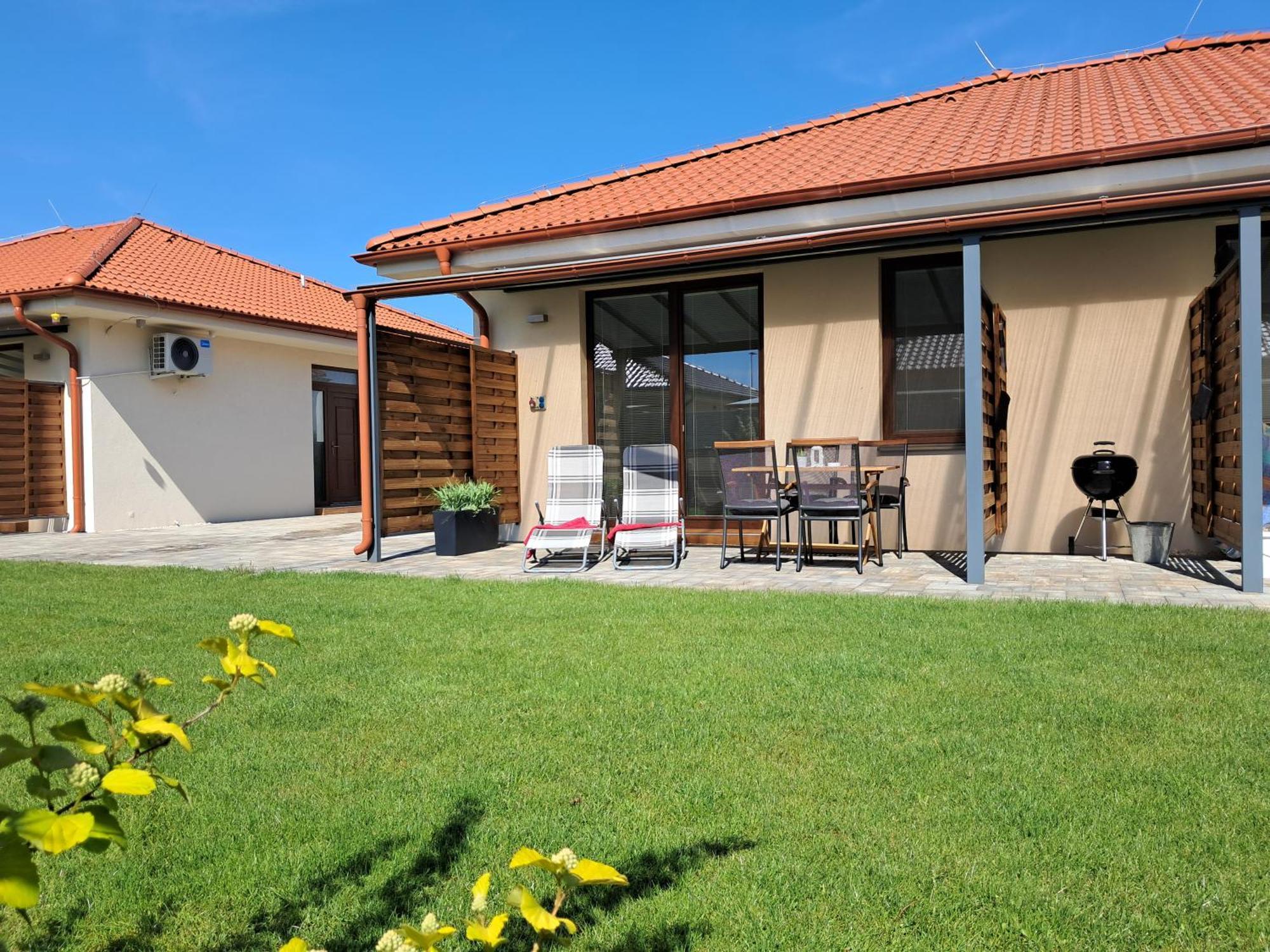Apartmany Rubin Nesvady Экстерьер фото